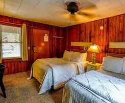 Mountainaire Inn and Log Cabins