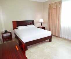 Hotel Marvento Suites