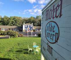 Olde Tavern Motel And Inn