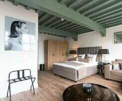Boutique Steenhof Suites - Adults Only