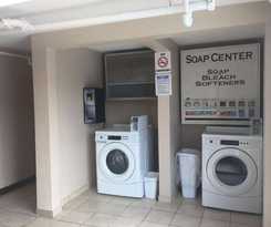 Breeze Inn and Suites