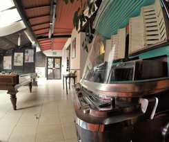 L\'AUBERGE INN - Hostel