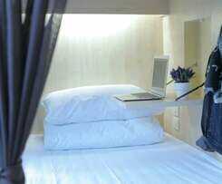 Lamurr Sukhumvit 41 - Hostel