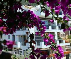  Neruda Hotel