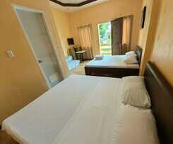 Hotel Lagnason's Place