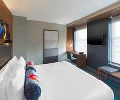 Hotel Aloft New York LaGuardia Airport