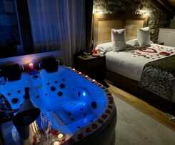 Akla Suites Valles Pasiegos
