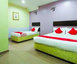 Hotel OYO 43962 Ezzy In