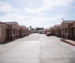 Diamond Bell Inn and Suites