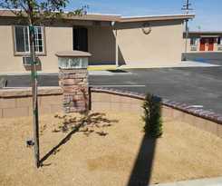 Motel 6 on Maple