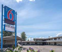 Hotel Motel 6 Fort Nelson, BC
