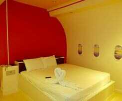 Hotel Love is Resort