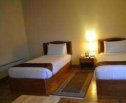 Hotel Tenzinling Resort