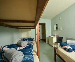Hotel Piwaka Lodge and Backpackers