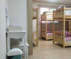 Hotel JIIN Hostel and Guesthouse
