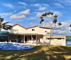 Bluepango Guest House - Hostel