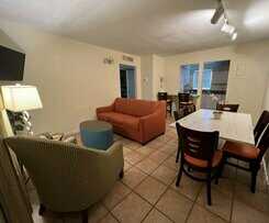 Hotel Enchanted Isle Resort