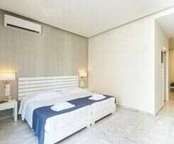 Meltemi Coast Suites