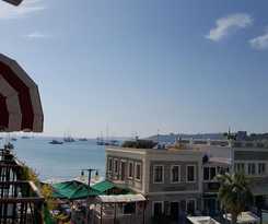 Artemis Hotel