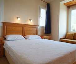 Sea Breeze Hotel and Apartments