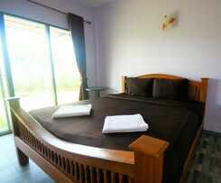 Hotel Wangthong Beach Resort