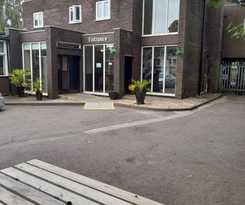 The Avenue Lodge