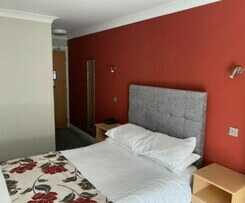 Hotel Corralea Court