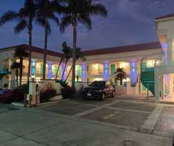 LYFE INN and SUITES by AGA - LAX Airport