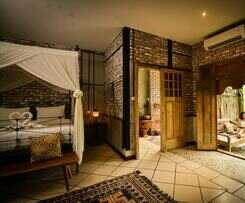 Taman Nauli Bed and Breakfast