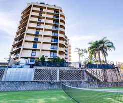 Central Hillcrest Apartment