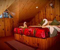 Hotel Rajhans Manali