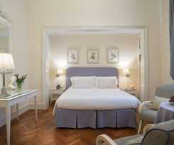 Serristori Palace Residence