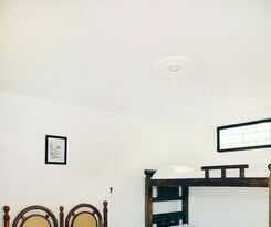 Hostal Dumbira