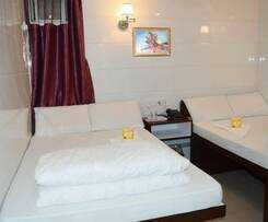 Om Guest House