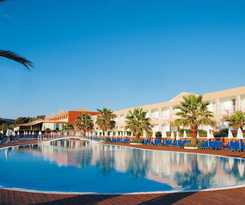 Hotel Sandy Beach Resort