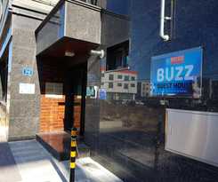 Hotel Buzz Guest House - Hostel