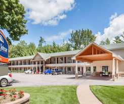 Howard Johnson by Wyndham Traverse City