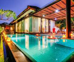 Javana Royal Villas