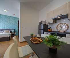 Tritoni Marina Apartments and Suites