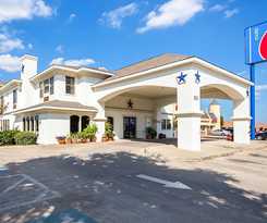 Hotel Motel 6 Dallas - Irving DFW Airport South