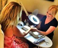 Hotel The Hand at Llanarmon