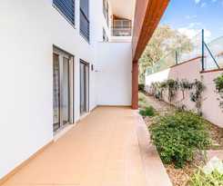 Palm02 · Palm Village Apartment 2 3BD · A/C · Terrace