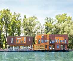ArkaBarka Floating Hostel and Apartments