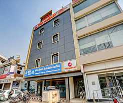 Hotel Noida Grand Sec 58 By F9s