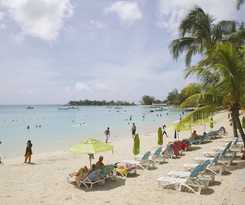 Hotel Pereybere Beachside Apartment