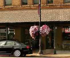 Hotel Tremont Inn on Main