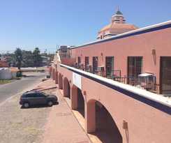 Hotel Los Jitos and Suites