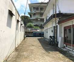 Tambak Bayan Guesthouse