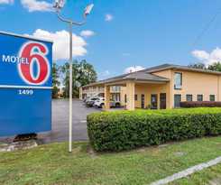 Hotel Motel 6 Macclenny, FL