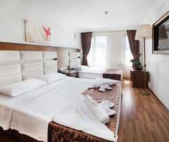 Hotel Santa Pera